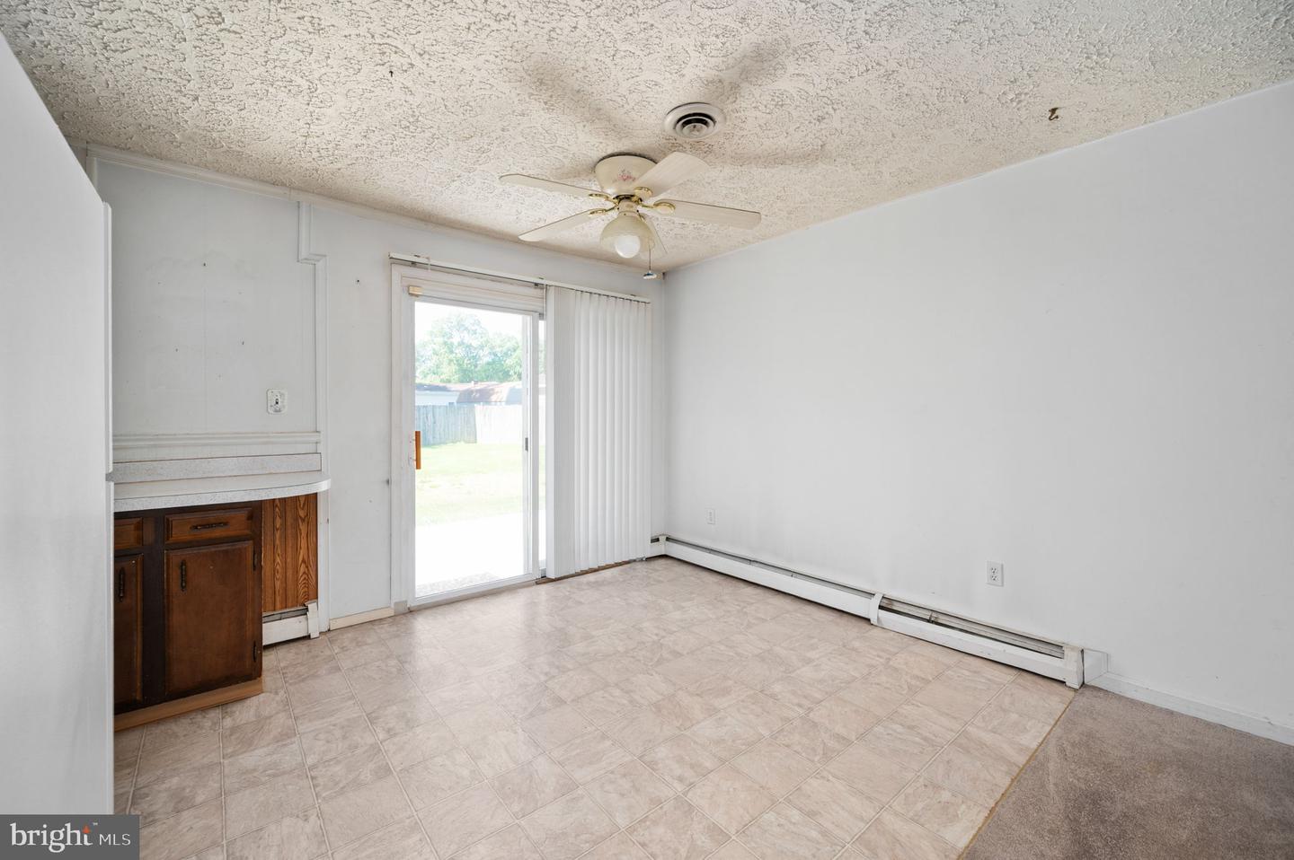 14458 MERIDIAN DR, WOODBRIDGE, Virginia 22191, 3 Bedrooms Bedrooms, ,2 BathroomsBathrooms,Residential,For sale,14458 MERIDIAN DR,VAPW2093782 MLS # VAPW2093782