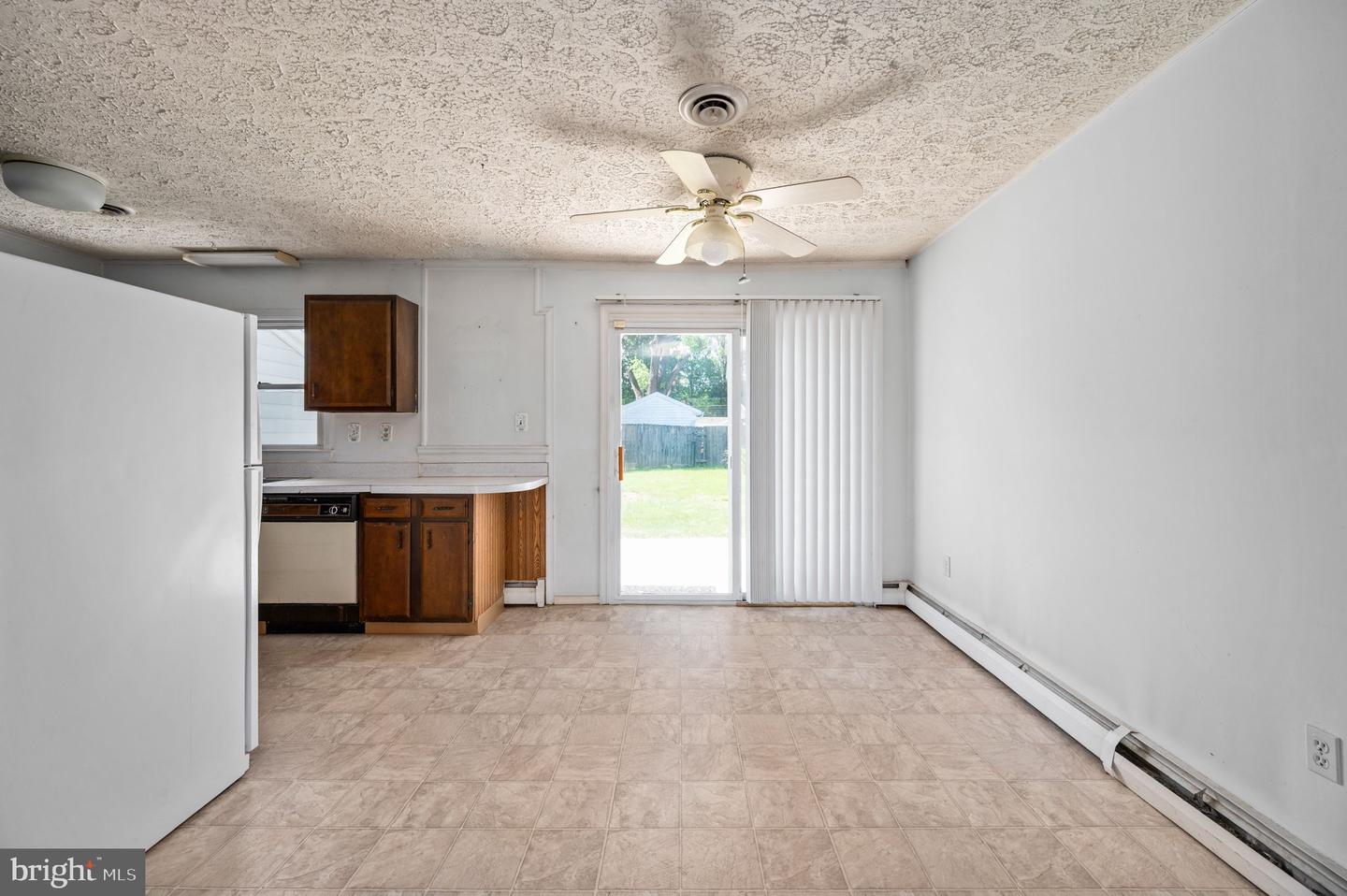 14458 MERIDIAN DR, WOODBRIDGE, Virginia 22191, 3 Bedrooms Bedrooms, ,2 BathroomsBathrooms,Residential,For sale,14458 MERIDIAN DR,VAPW2093782 MLS # VAPW2093782