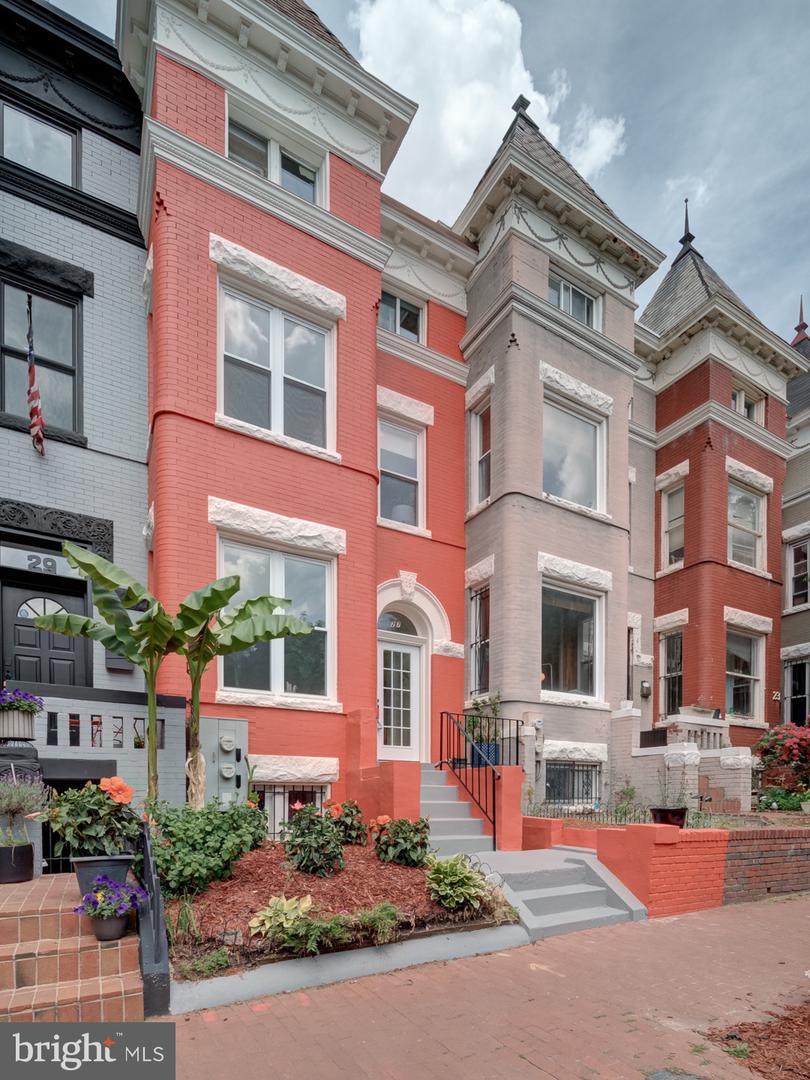 27 SEATON PL NW, WASHINGTON, District Of Columbia 20001, 4 Bedrooms Bedrooms, ,3 BathroomsBathrooms,Residential,For sale,27 SEATON PL NW,DCDC2198702 MLS # DCDC2198702