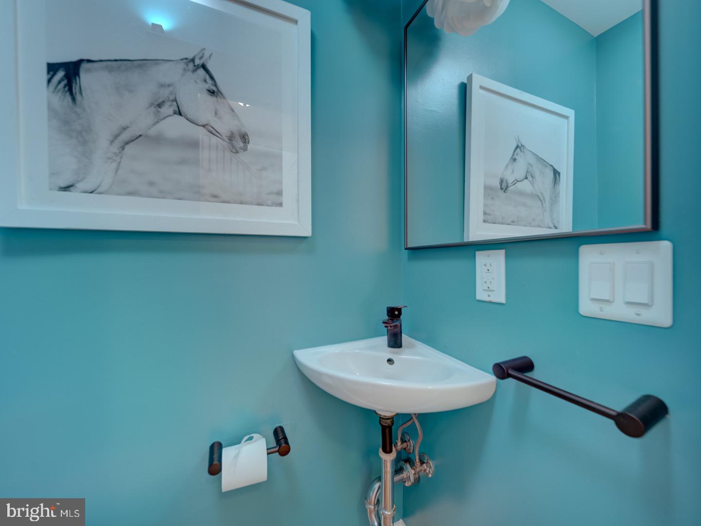 27 SEATON PL NW, WASHINGTON, District Of Columbia 20001, 4 Bedrooms Bedrooms, ,3 BathroomsBathrooms,Residential,For sale,27 SEATON PL NW,DCDC2198702 MLS # DCDC2198702
