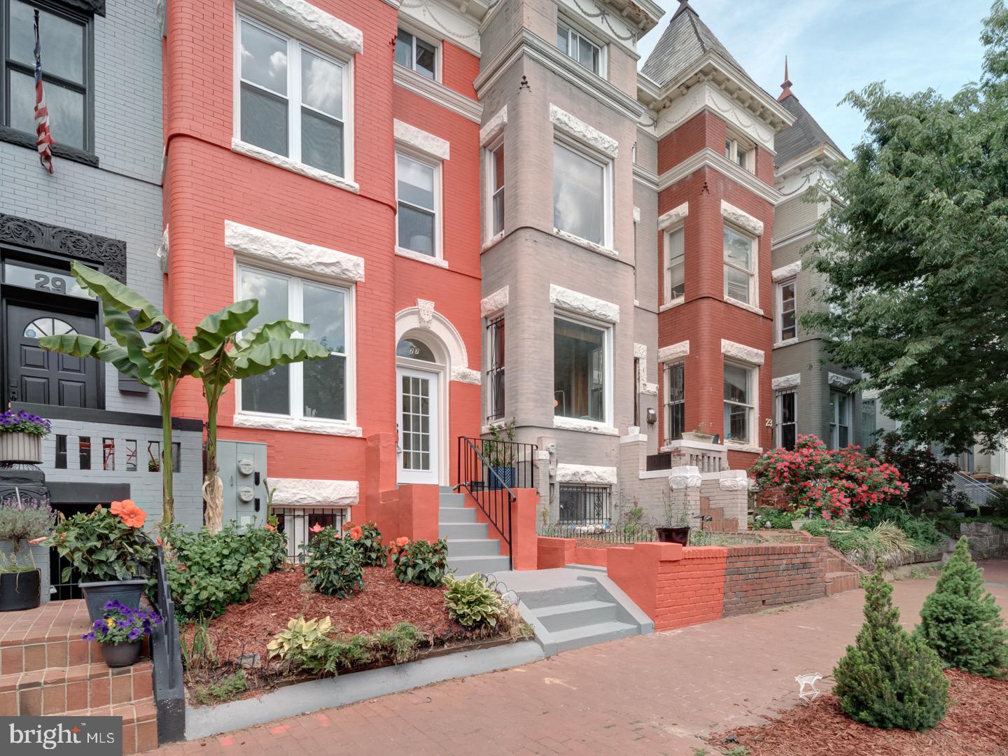 27 SEATON PL NW, WASHINGTON, District Of Columbia 20001, 4 Bedrooms Bedrooms, ,3 BathroomsBathrooms,Residential,For sale,27 SEATON PL NW,DCDC2198702 MLS # DCDC2198702