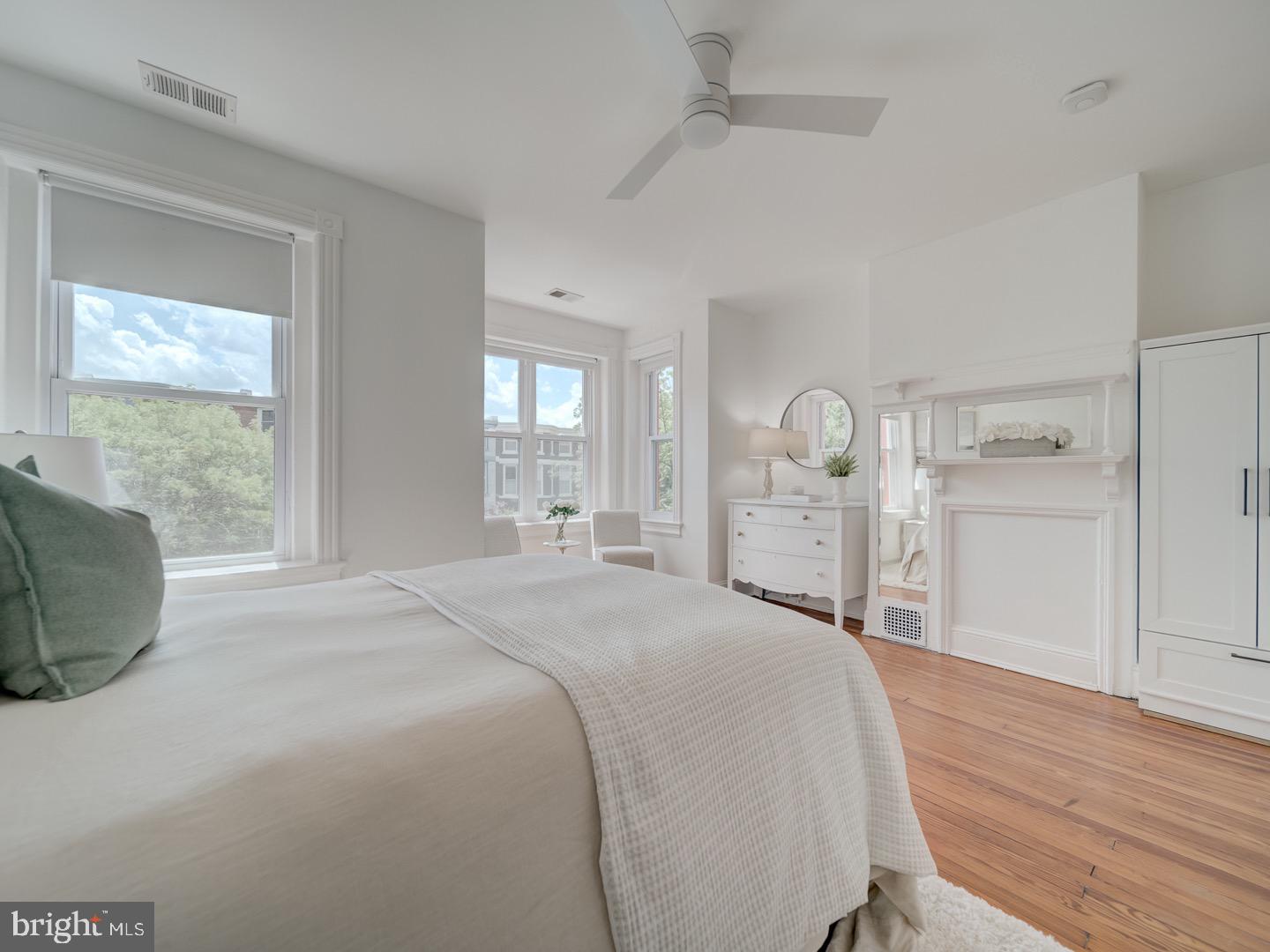 27 SEATON PL NW, WASHINGTON, District Of Columbia 20001, 4 Bedrooms Bedrooms, ,3 BathroomsBathrooms,Residential,For sale,27 SEATON PL NW,DCDC2198702 MLS # DCDC2198702