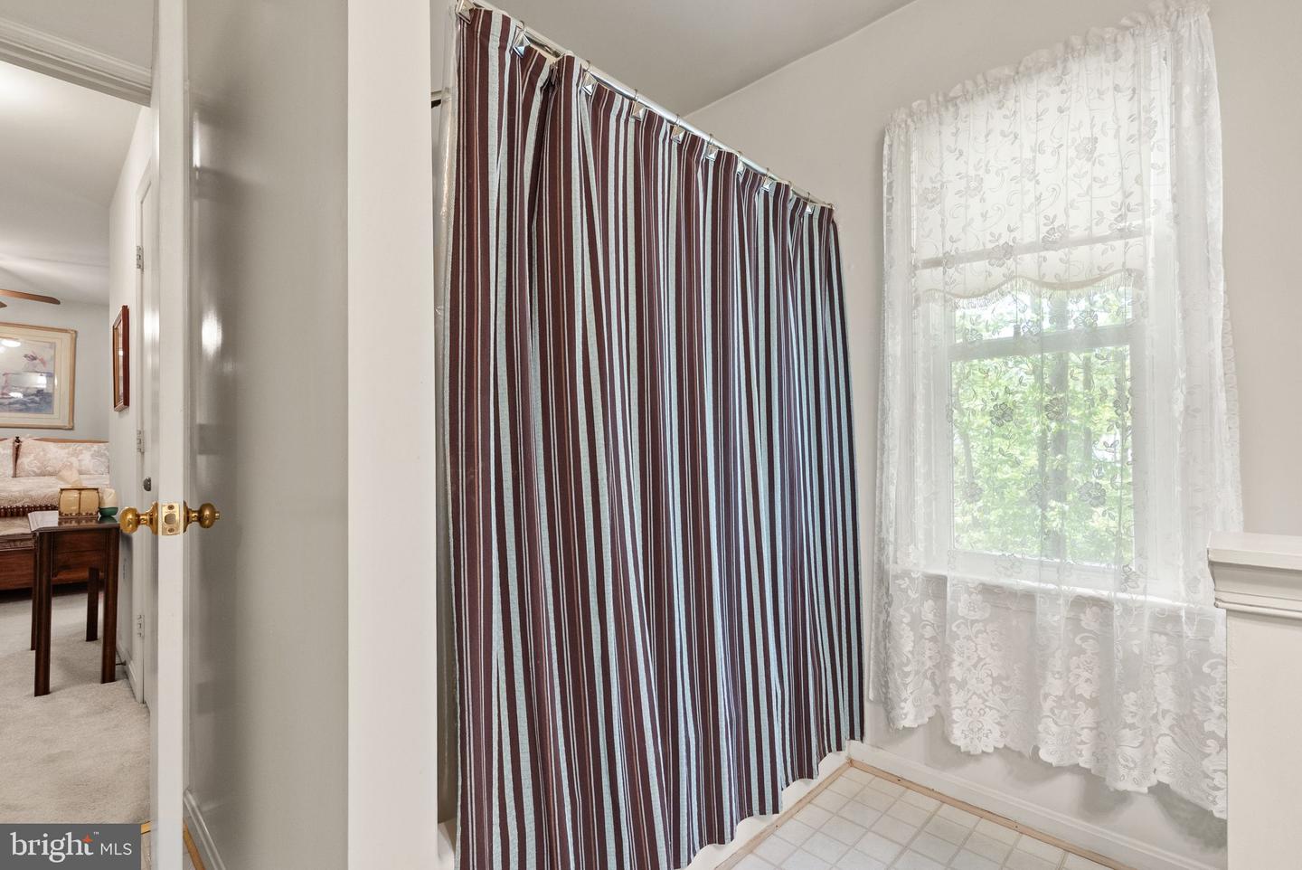 11104 SURRY WOODS CT, FREDERICKSBURG, Virginia 22407, 3 Bedrooms Bedrooms, ,2 BathroomsBathrooms,Residential,For sale,11104 SURRY WOODS CT,VASP2032756 MLS # VASP2032756