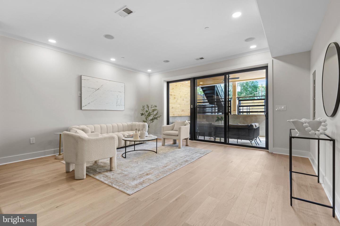 512 TAYLOR ST NW #1, WASHINGTON, District Of Columbia 20011, 2 Bedrooms Bedrooms, ,2 BathroomsBathrooms,Residential,For sale,512 TAYLOR ST NW #1,DCDC2198456 MLS # DCDC2198456