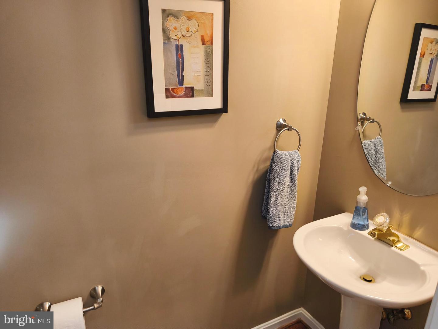 43384 LIVERY SQ, ASHBURN, Virginia 20147, 3 Bedrooms Bedrooms, ,2 BathroomsBathrooms,Residential,For sale,43384 LIVERY SQ,VALO2095370 MLS # VALO2095370