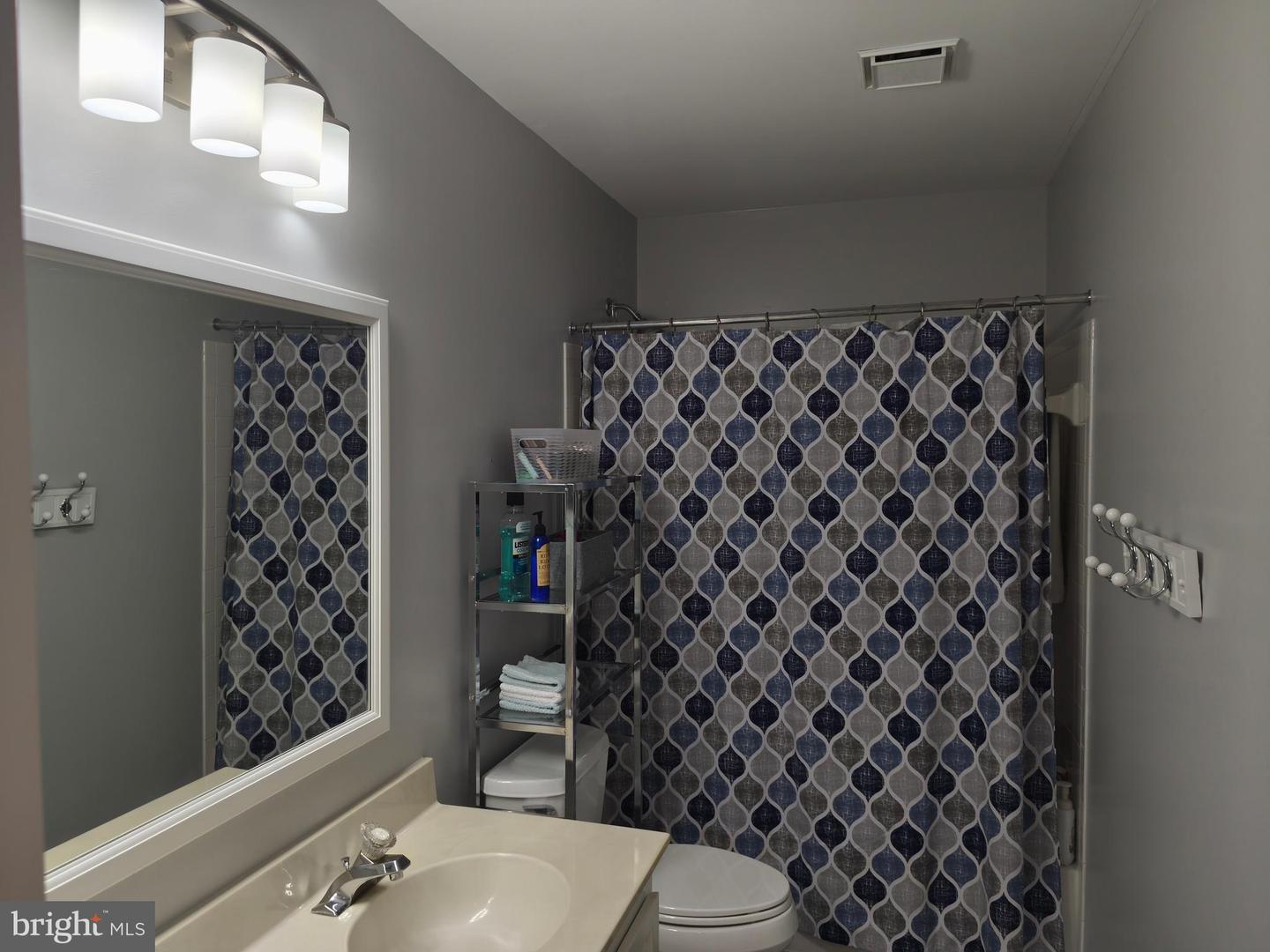 43384 LIVERY SQ, ASHBURN, Virginia 20147, 3 Bedrooms Bedrooms, ,2 BathroomsBathrooms,Residential,For sale,43384 LIVERY SQ,VALO2095370 MLS # VALO2095370