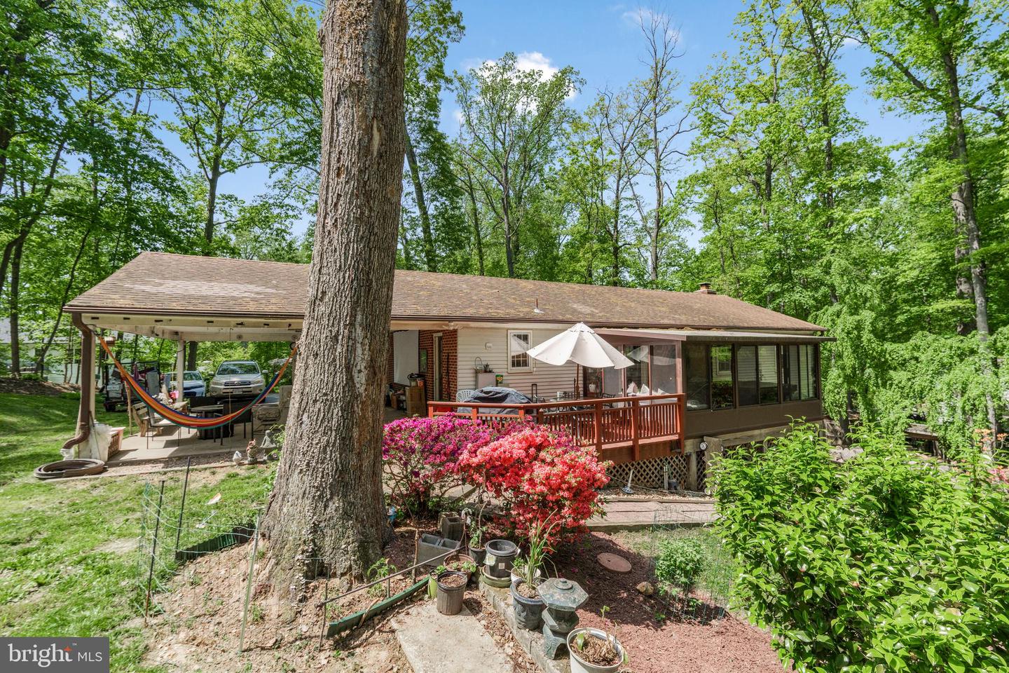 2919 ROSEMARY LN, FALLS CHURCH, Virginia 22042, 3 Bedrooms Bedrooms, ,2 BathroomsBathrooms,Residential,For sale,2919 ROSEMARY LN,VAFX2238204 MLS # VAFX2238204