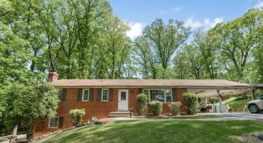 2919 ROSEMARY LN, FALLS CHURCH, Virginia 22042, 3 Bedrooms Bedrooms, ,2 BathroomsBathrooms,Residential,For sale,2919 ROSEMARY LN,VAFX2238204 MLS # VAFX2238204