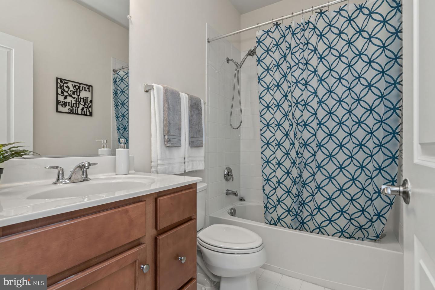 10575 HINTON WAY, MANASSAS, Virginia 20112, 3 Bedrooms Bedrooms, ,2 BathroomsBathrooms,Residential,For sale,10575 HINTON WAY,VAPW2093784 MLS # VAPW2093784