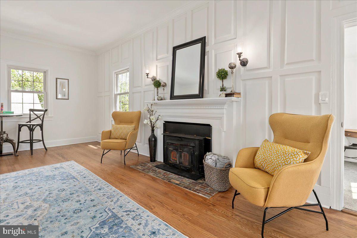 9419 OX RD, LORTON, Virginia 22079, 5 Bedrooms Bedrooms, ,3 BathroomsBathrooms,Residential,For sale,9419 OX RD,VAFX2238126 MLS # VAFX2238126