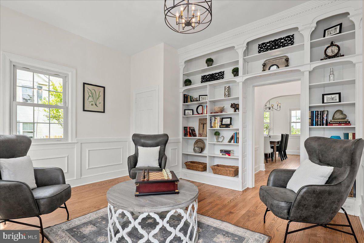 9419 OX RD, LORTON, Virginia 22079, 5 Bedrooms Bedrooms, ,3 BathroomsBathrooms,Residential,For sale,9419 OX RD,VAFX2238126 MLS # VAFX2238126