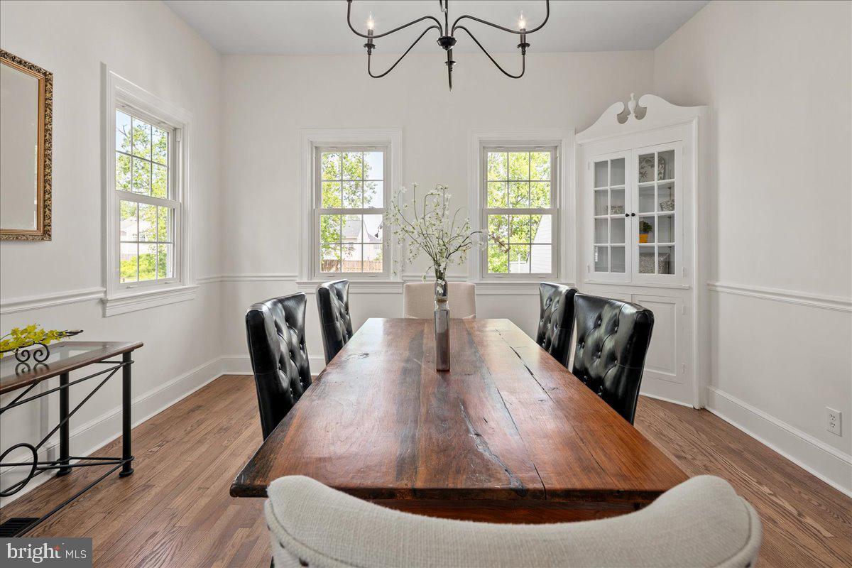 9419 OX RD, LORTON, Virginia 22079, 5 Bedrooms Bedrooms, ,3 BathroomsBathrooms,Residential,For sale,9419 OX RD,VAFX2238126 MLS # VAFX2238126