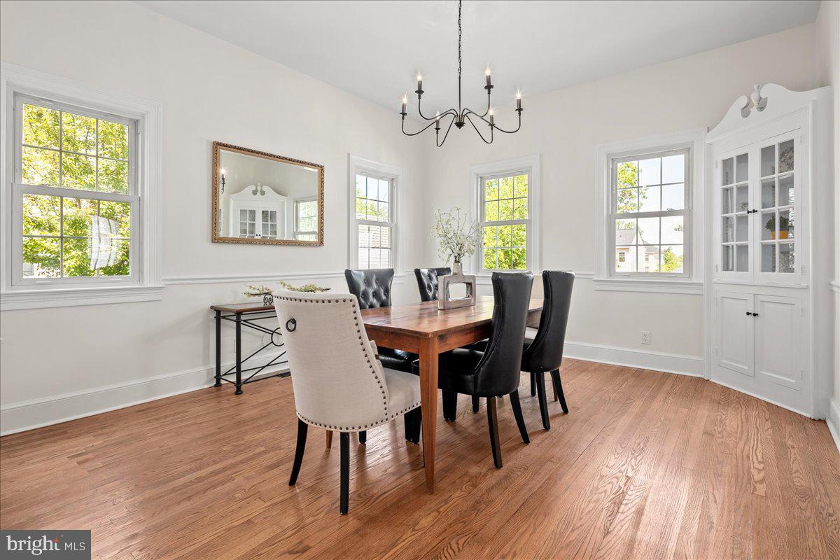 9419 OX RD, LORTON, Virginia 22079, 5 Bedrooms Bedrooms, ,3 BathroomsBathrooms,Residential,For sale,9419 OX RD,VAFX2238126 MLS # VAFX2238126