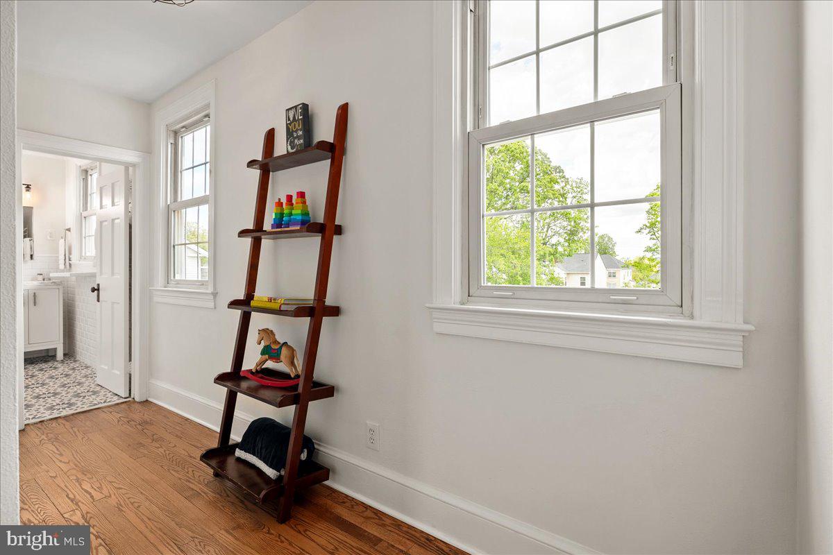9419 OX RD, LORTON, Virginia 22079, 5 Bedrooms Bedrooms, ,3 BathroomsBathrooms,Residential,For sale,9419 OX RD,VAFX2238126 MLS # VAFX2238126