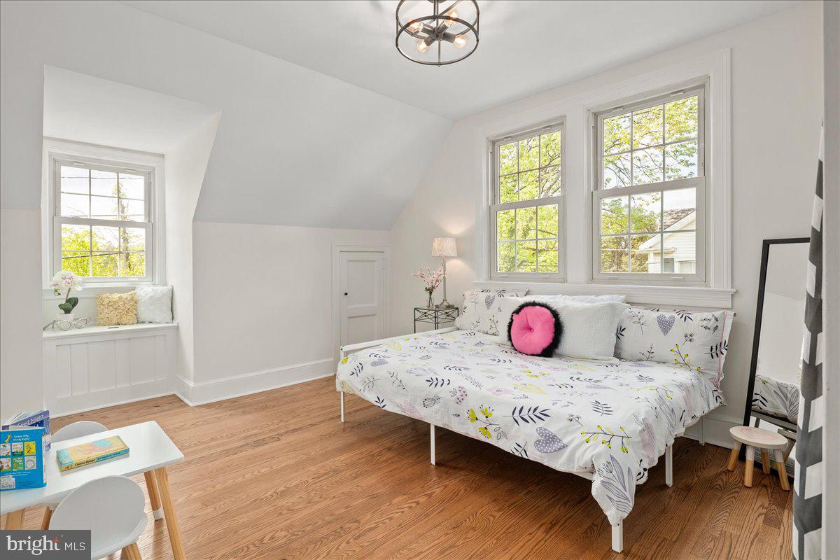 9419 OX RD, LORTON, Virginia 22079, 5 Bedrooms Bedrooms, ,3 BathroomsBathrooms,Residential,For sale,9419 OX RD,VAFX2238126 MLS # VAFX2238126