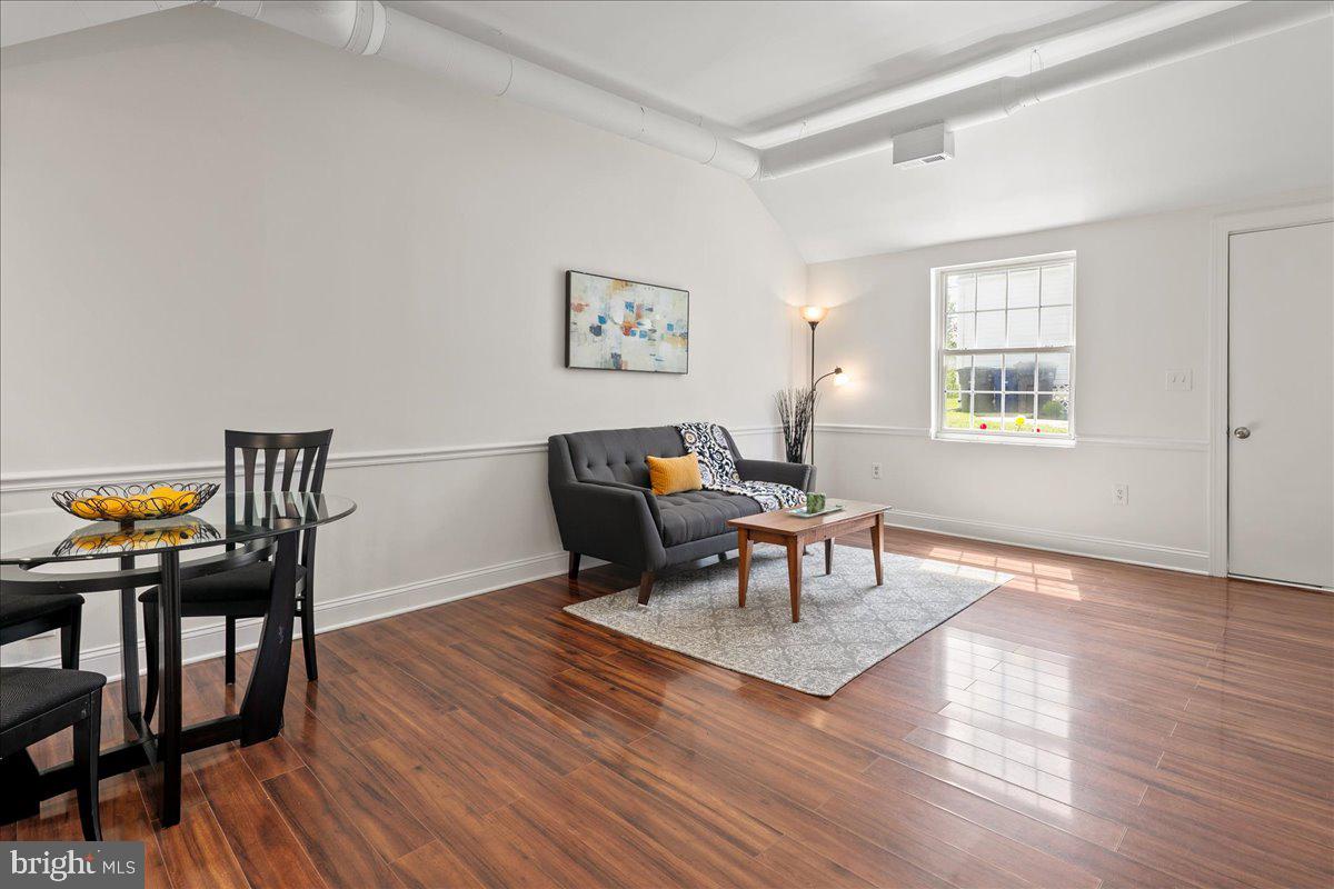 9419 OX RD, LORTON, Virginia 22079, 5 Bedrooms Bedrooms, ,3 BathroomsBathrooms,Residential,For sale,9419 OX RD,VAFX2238126 MLS # VAFX2238126