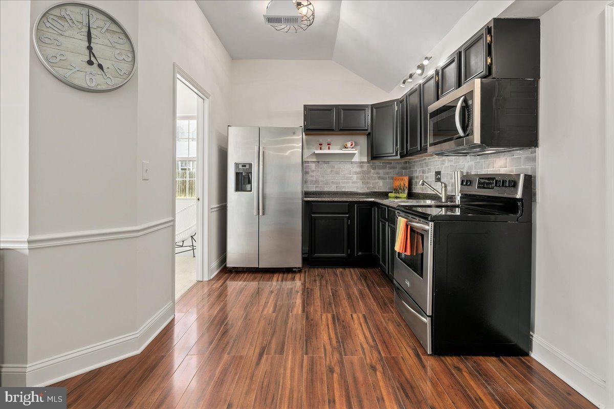 9419 OX RD, LORTON, Virginia 22079, 5 Bedrooms Bedrooms, ,3 BathroomsBathrooms,Residential,For sale,9419 OX RD,VAFX2238126 MLS # VAFX2238126