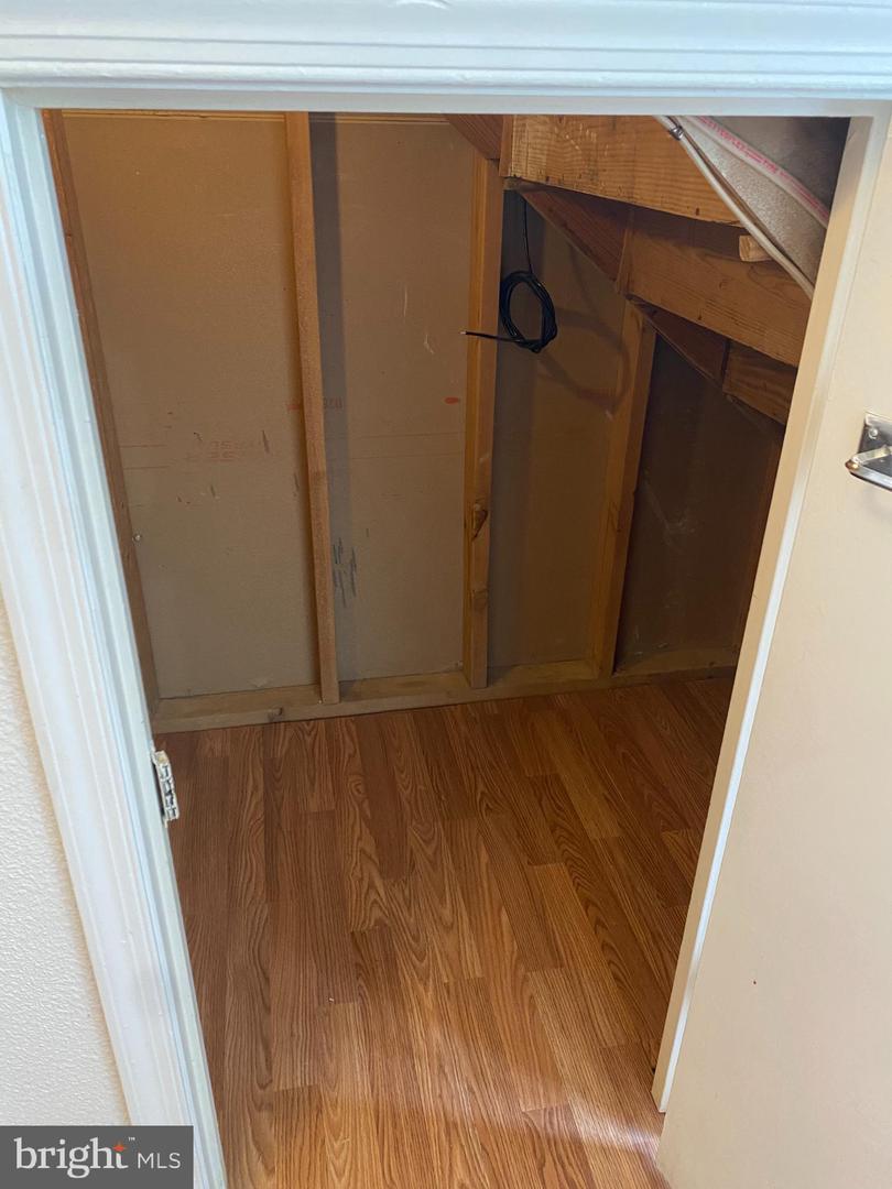 4664 CONWELL DR, ANNANDALE, Virginia 22003, 2 Bedrooms Bedrooms, ,2 BathroomsBathrooms,Residential,For sale,4664 CONWELL DR,VAFX2238358 MLS # VAFX2238358
