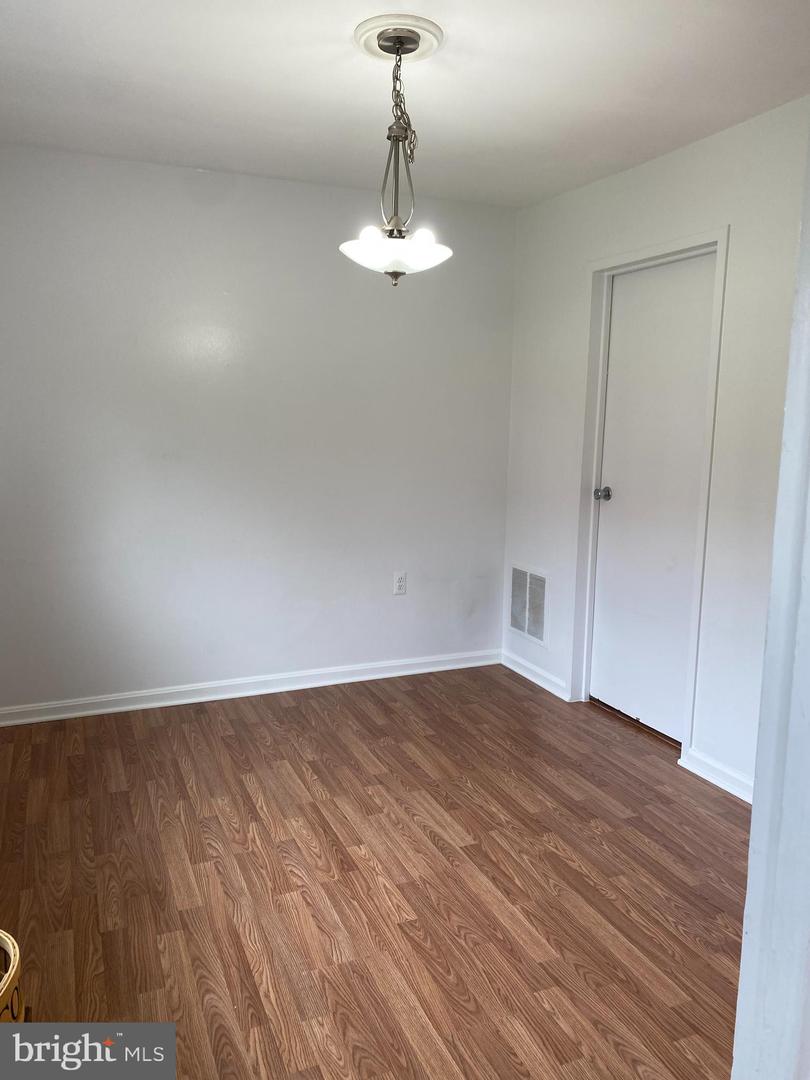 4664 CONWELL DR, ANNANDALE, Virginia 22003, 2 Bedrooms Bedrooms, ,2 BathroomsBathrooms,Residential,For sale,4664 CONWELL DR,VAFX2238358 MLS # VAFX2238358