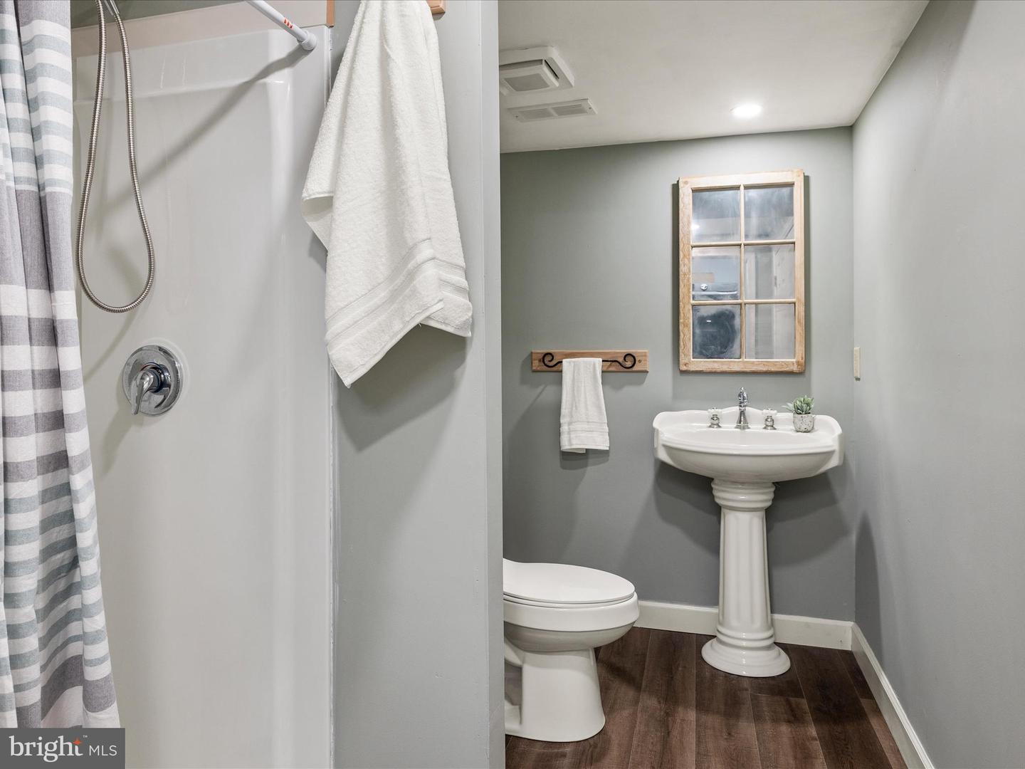 401 WHITHAM DR, GORE, Virginia 22637, 4 Bedrooms Bedrooms, ,3 BathroomsBathrooms,Residential,For sale,401 WHITHAM DR,VAFV2033874 MLS # VAFV2033874