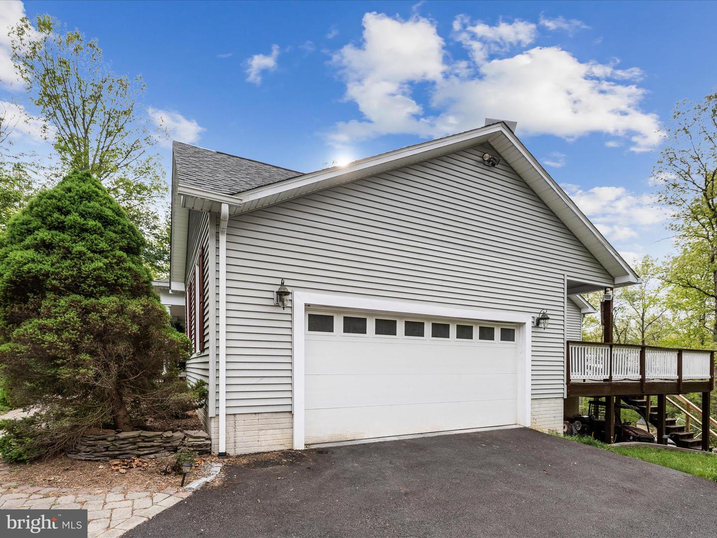 401 WHITHAM DR, GORE, Virginia 22637, 4 Bedrooms Bedrooms, ,3 BathroomsBathrooms,Residential,For sale,401 WHITHAM DR,VAFV2033874 MLS # VAFV2033874