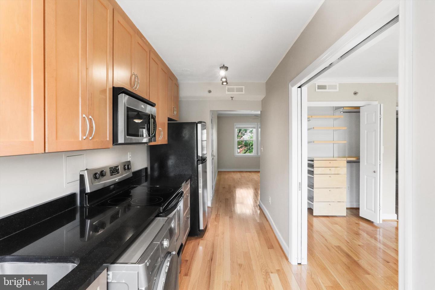 604 BASHFORD LN #2131, ALEXANDRIA, Virginia 22314, 2 Bedrooms Bedrooms, ,1 BathroomBathrooms,Residential,For sale,604 BASHFORD LN #2131,VAAX2044876 MLS # VAAX2044876