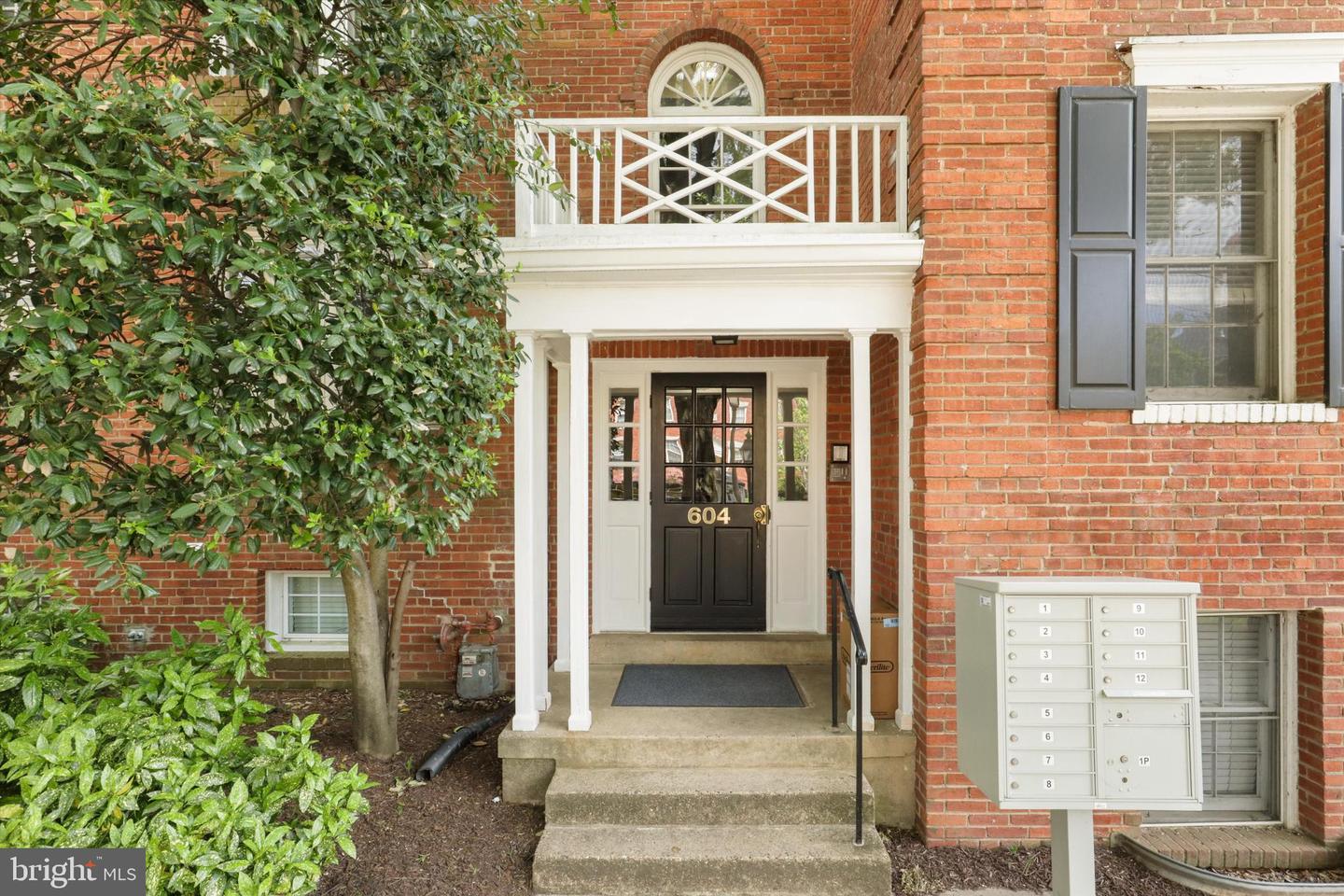 604 BASHFORD LN #2131, ALEXANDRIA, Virginia 22314, 2 Bedrooms Bedrooms, ,1 BathroomBathrooms,Residential,For sale,604 BASHFORD LN #2131,VAAX2044876 MLS # VAAX2044876