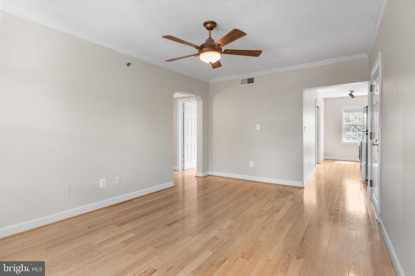 604 BASHFORD LN #2131, ALEXANDRIA, Virginia 22314, 2 Bedrooms Bedrooms, ,1 BathroomBathrooms,Residential,For sale,604 BASHFORD LN #2131,VAAX2044876 MLS # VAAX2044876