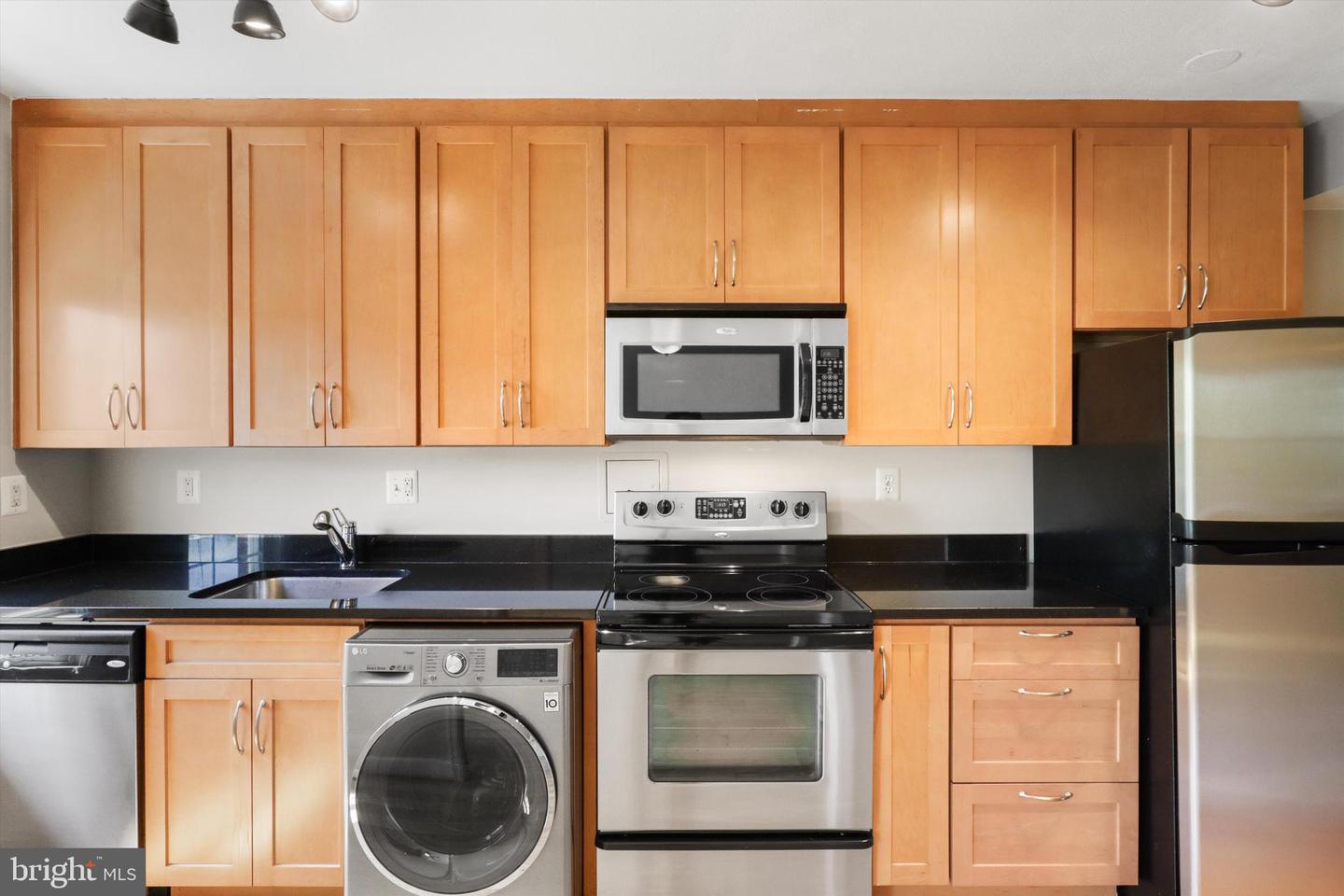 604 BASHFORD LN #2131, ALEXANDRIA, Virginia 22314, 2 Bedrooms Bedrooms, ,1 BathroomBathrooms,Residential,For sale,604 BASHFORD LN #2131,VAAX2044876 MLS # VAAX2044876