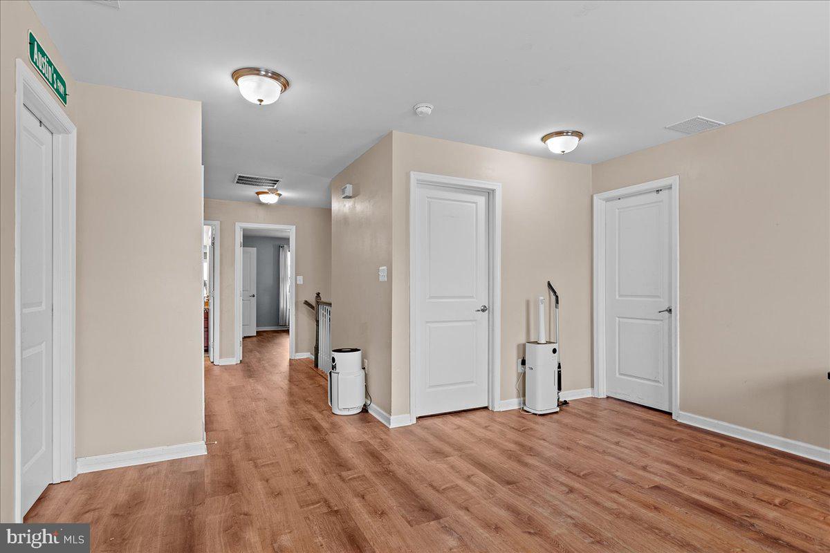 10 WARBLER CT, STAFFORD, Virginia 22554, 6 Bedrooms Bedrooms, ,3 BathroomsBathrooms,Residential,For sale,10 WARBLER CT,VAST2038426 MLS # VAST2038426