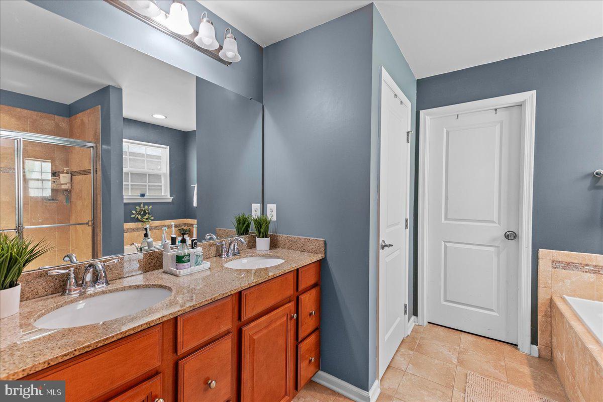 10 WARBLER CT, STAFFORD, Virginia 22554, 6 Bedrooms Bedrooms, ,3 BathroomsBathrooms,Residential,For sale,10 WARBLER CT,VAST2038426 MLS # VAST2038426