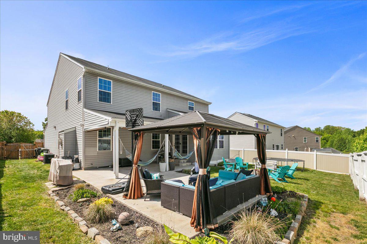 10 WARBLER CT, STAFFORD, Virginia 22554, 6 Bedrooms Bedrooms, ,3 BathroomsBathrooms,Residential,For sale,10 WARBLER CT,VAST2038426 MLS # VAST2038426