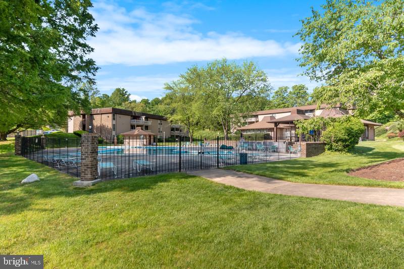 5821 ROYAL RIDGE DR #F, SPRINGFIELD, Virginia 22152, 2 Bedrooms Bedrooms, ,1 BathroomBathrooms,Residential,For sale,5821 ROYAL RIDGE DR #F,VAFX2237942 MLS # VAFX2237942