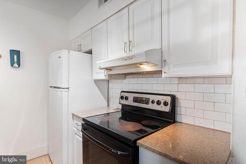 5821 ROYAL RIDGE DR #F, SPRINGFIELD, Virginia 22152, 2 Bedrooms Bedrooms, ,1 BathroomBathrooms,Residential,For sale,5821 ROYAL RIDGE DR #F,VAFX2237942 MLS # VAFX2237942