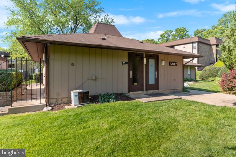 5821 ROYAL RIDGE DR #F, SPRINGFIELD, Virginia 22152, 2 Bedrooms Bedrooms, ,1 BathroomBathrooms,Residential,For sale,5821 ROYAL RIDGE DR #F,VAFX2237942 MLS # VAFX2237942
