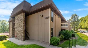 5821 ROYAL RIDGE DR #F, SPRINGFIELD, Virginia 22152, 2 Bedrooms Bedrooms, ,1 BathroomBathrooms,Residential,For sale,5821 ROYAL RIDGE DR #F,VAFX2237942 MLS # VAFX2237942