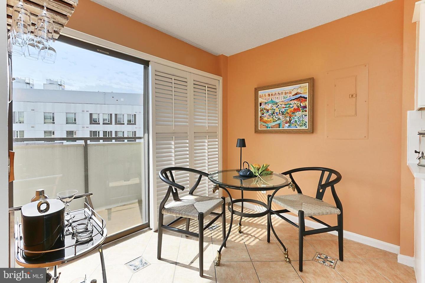 5300 COLUMBIA PIKE #902, ARLINGTON, Virginia 22204, 3 Bedrooms Bedrooms, 6 Rooms Rooms,2 BathroomsBathrooms,Residential,For sale,5300 COLUMBIA PIKE #902,VAAR2056982 MLS # VAAR2056982