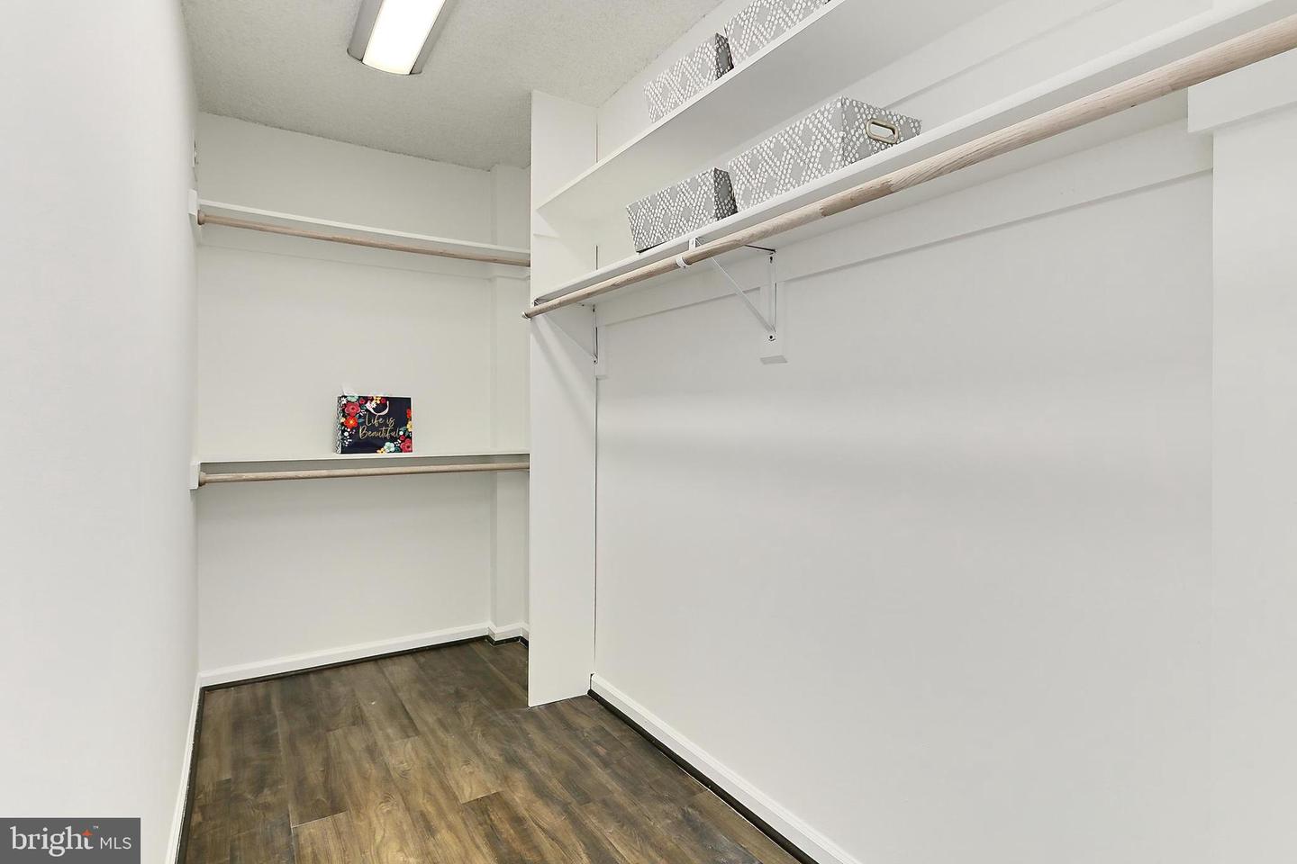 5300 COLUMBIA PIKE #902, ARLINGTON, Virginia 22204, 3 Bedrooms Bedrooms, 6 Rooms Rooms,2 BathroomsBathrooms,Residential,For sale,5300 COLUMBIA PIKE #902,VAAR2056982 MLS # VAAR2056982