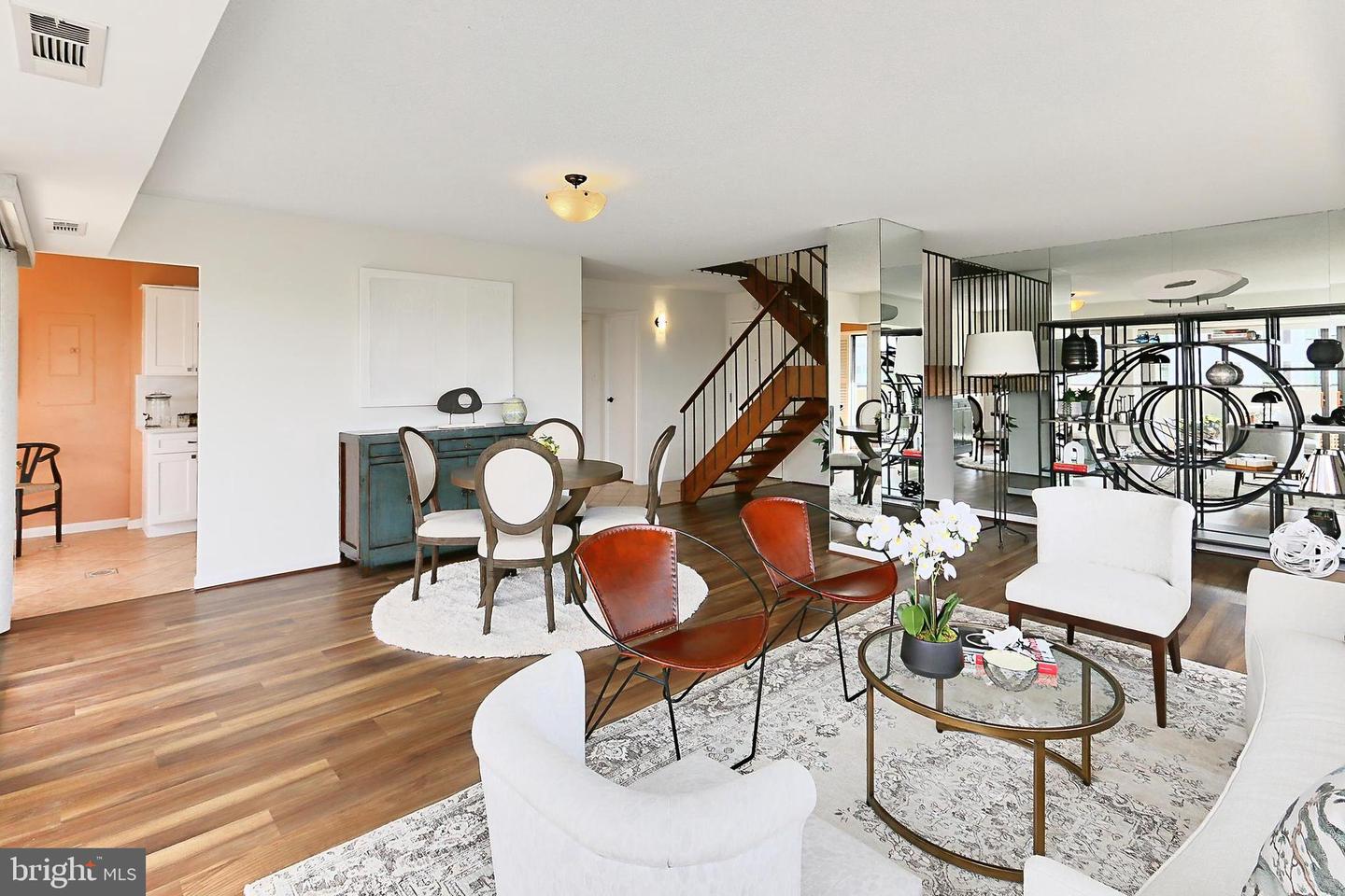 5300 COLUMBIA PIKE #902, ARLINGTON, Virginia 22204, 3 Bedrooms Bedrooms, 6 Rooms Rooms,2 BathroomsBathrooms,Residential,For sale,5300 COLUMBIA PIKE #902,VAAR2056982 MLS # VAAR2056982
