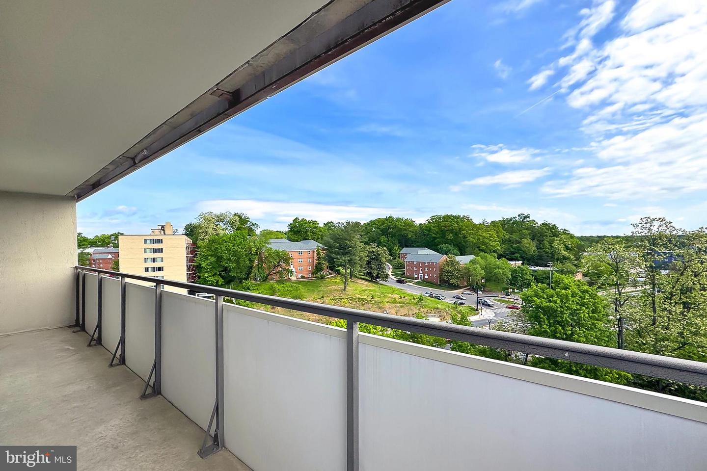 5300 COLUMBIA PIKE #902, ARLINGTON, Virginia 22204, 3 Bedrooms Bedrooms, 6 Rooms Rooms,2 BathroomsBathrooms,Residential,For sale,5300 COLUMBIA PIKE #902,VAAR2056982 MLS # VAAR2056982