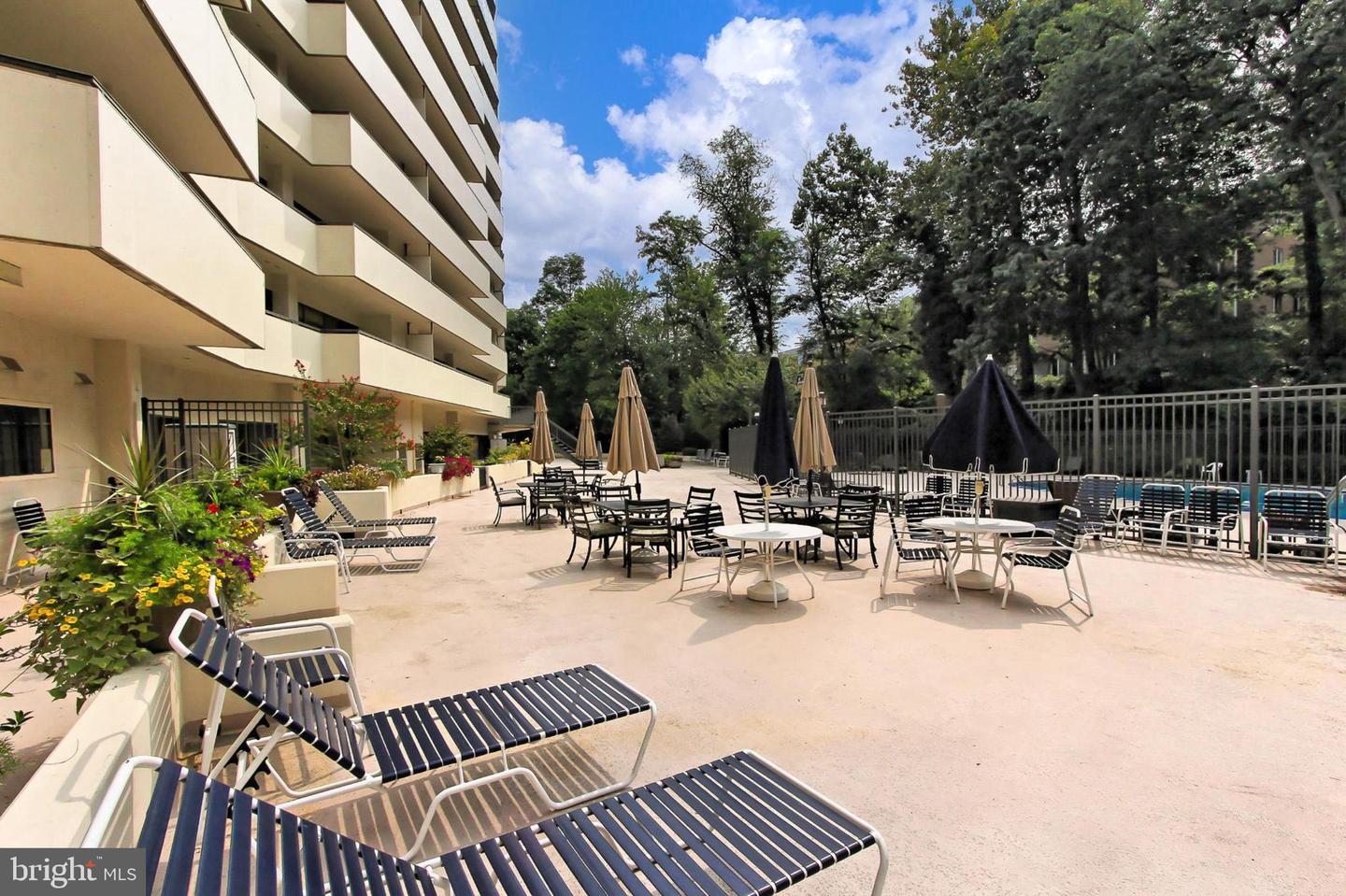 5300 COLUMBIA PIKE #902, ARLINGTON, Virginia 22204, 3 Bedrooms Bedrooms, 6 Rooms Rooms,2 BathroomsBathrooms,Residential,For sale,5300 COLUMBIA PIKE #902,VAAR2056982 MLS # VAAR2056982