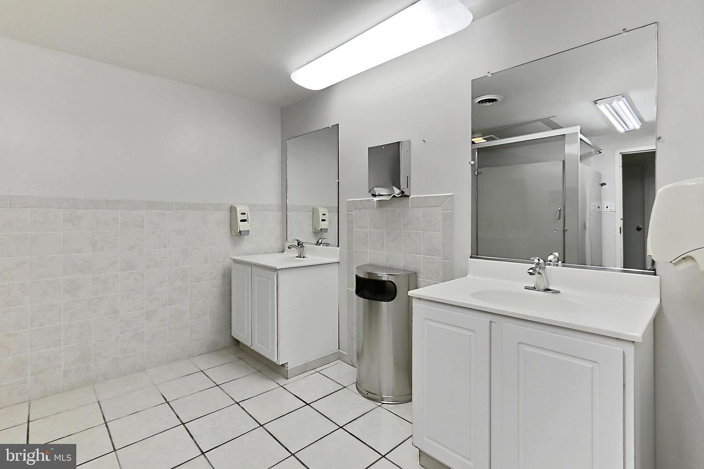 5300 COLUMBIA PIKE #902, ARLINGTON, Virginia 22204, 3 Bedrooms Bedrooms, 6 Rooms Rooms,2 BathroomsBathrooms,Residential,For sale,5300 COLUMBIA PIKE #902,VAAR2056982 MLS # VAAR2056982