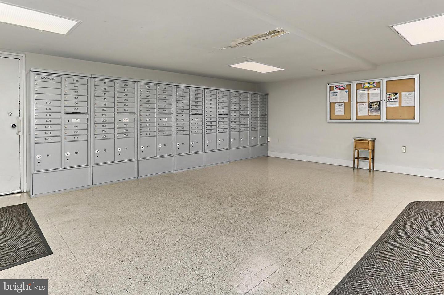 5300 COLUMBIA PIKE #902, ARLINGTON, Virginia 22204, 3 Bedrooms Bedrooms, 6 Rooms Rooms,2 BathroomsBathrooms,Residential,For sale,5300 COLUMBIA PIKE #902,VAAR2056982 MLS # VAAR2056982