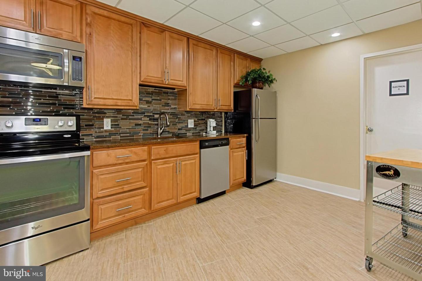 5300 COLUMBIA PIKE #902, ARLINGTON, Virginia 22204, 3 Bedrooms Bedrooms, 6 Rooms Rooms,2 BathroomsBathrooms,Residential,For sale,5300 COLUMBIA PIKE #902,VAAR2056982 MLS # VAAR2056982