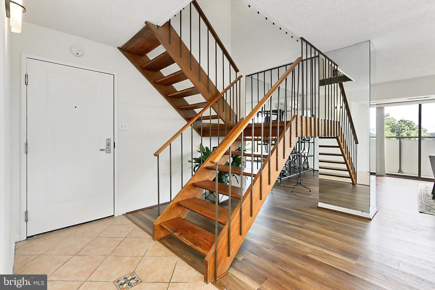 5300 COLUMBIA PIKE #902, ARLINGTON, Virginia 22204, 3 Bedrooms Bedrooms, 6 Rooms Rooms,2 BathroomsBathrooms,Residential,For sale,5300 COLUMBIA PIKE #902,VAAR2056982 MLS # VAAR2056982