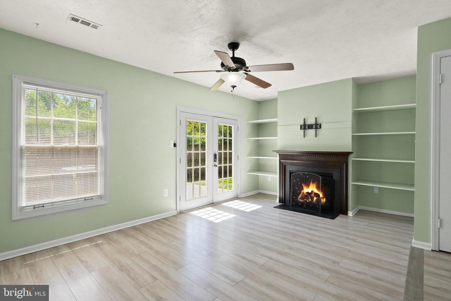11013 TOWER PL, MANASSAS, Virginia 20109, 3 Bedrooms Bedrooms, ,2 BathroomsBathrooms,Residential,For sale,11013 TOWER PL,VAPW2093648 MLS # VAPW2093648