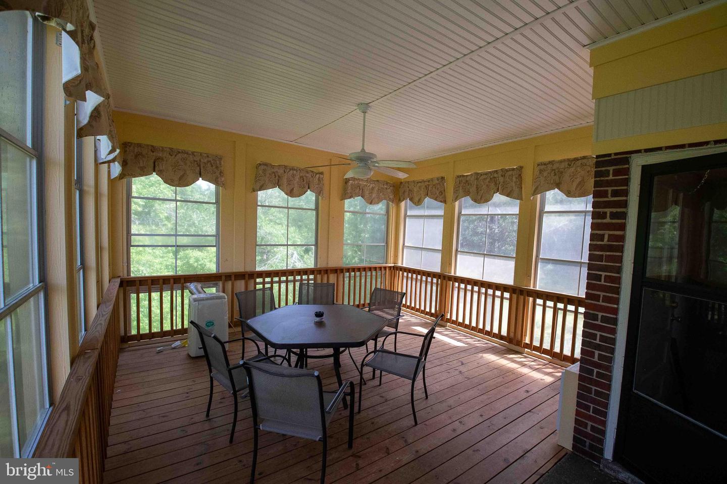 319 N MAIN ST, BOWLING GREEN, Virginia 22427, 3 Bedrooms Bedrooms, ,1 BathroomBathrooms,Residential,For sale,319 N MAIN ST,VACV2008098 MLS # VACV2008098