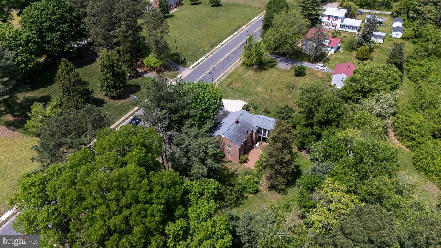 319 N MAIN ST, BOWLING GREEN, Virginia 22427, 3 Bedrooms Bedrooms, ,1 BathroomBathrooms,Residential,For sale,319 N MAIN ST,VACV2008098 MLS # VACV2008098