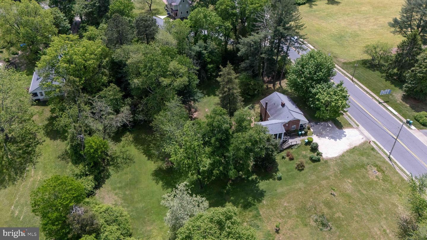 319 N MAIN ST, BOWLING GREEN, Virginia 22427, 3 Bedrooms Bedrooms, ,1 BathroomBathrooms,Residential,For sale,319 N MAIN ST,VACV2008098 MLS # VACV2008098