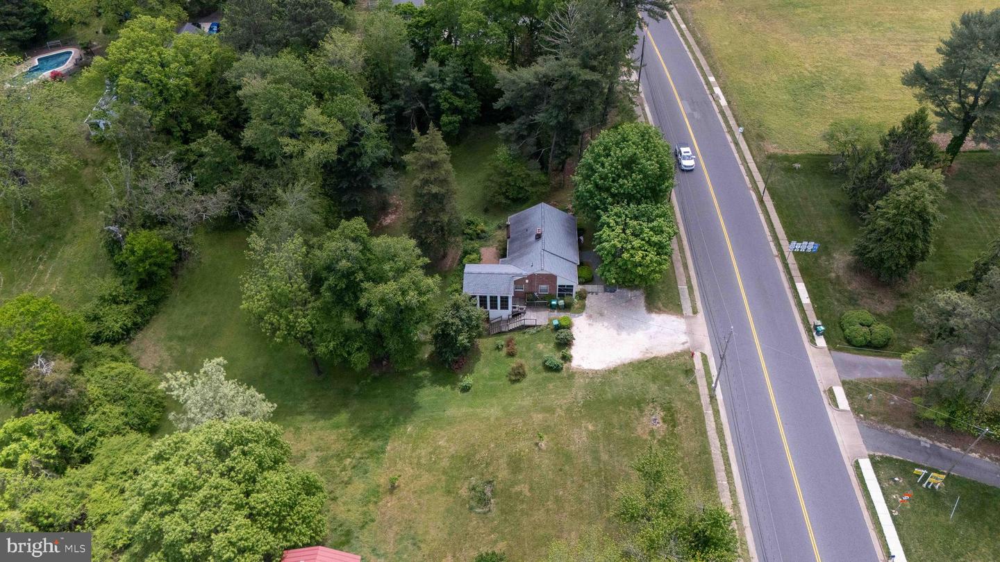 319 N MAIN ST, BOWLING GREEN, Virginia 22427, 3 Bedrooms Bedrooms, ,1 BathroomBathrooms,Residential,For sale,319 N MAIN ST,VACV2008098 MLS # VACV2008098